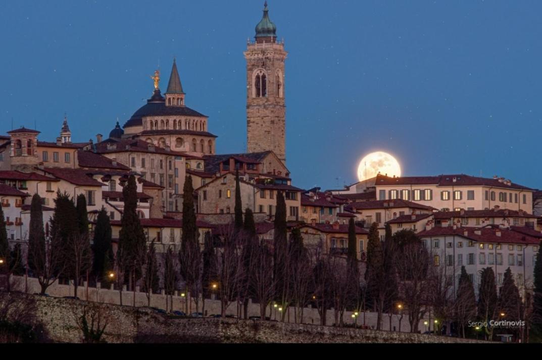 B&B Sotto Le Mura Bergamo Exterior photo